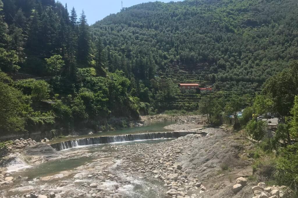 Alloggio U Sportegu Da E Monti A Giaia Villa Badalucco Bagian luar foto