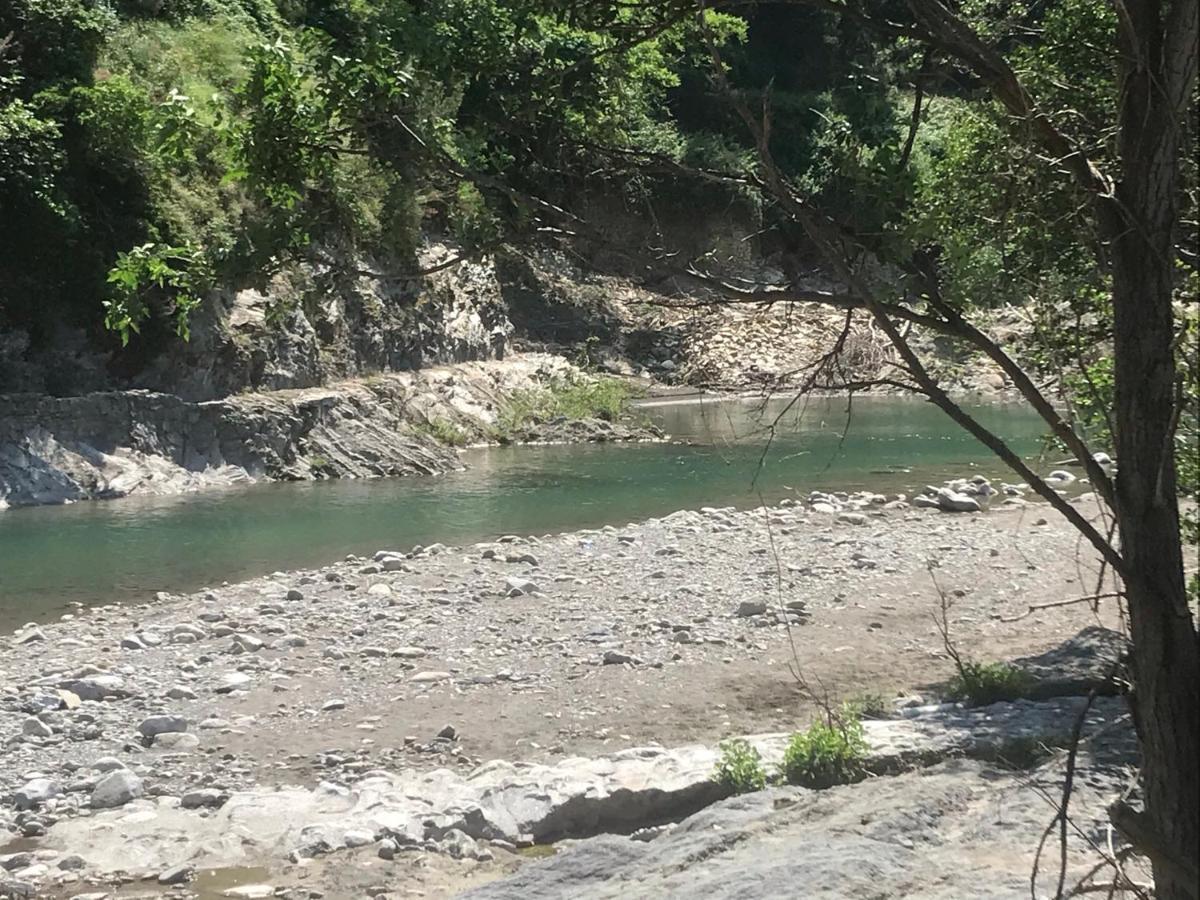 Alloggio U Sportegu Da E Monti A Giaia Villa Badalucco Bagian luar foto